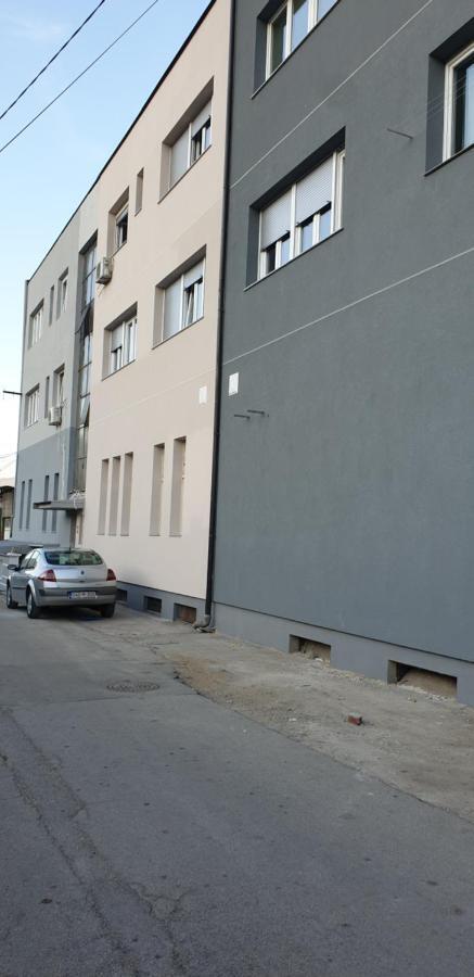 Trosoban Stan U Zenici Apartment Zenica Exterior photo